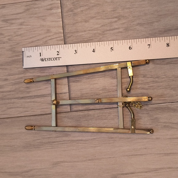 Brass Easel - Picture 3 of 5